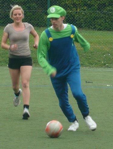 168513_10150898266798551_562358835_n